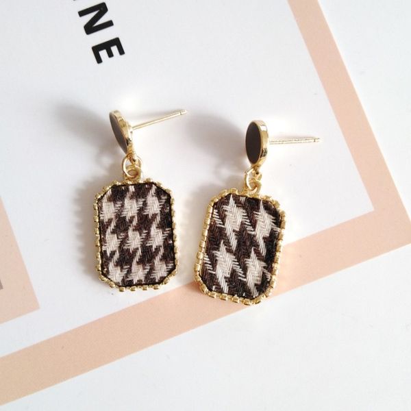 korean temperament female jewelry vintage simple houndstooth velvet rectangle clip earrings fashion women's accessories, Silver
korean temperament female jewelry vintage simple houndstooth velvet rectangle clip earrings fashion women's accessories, Silver