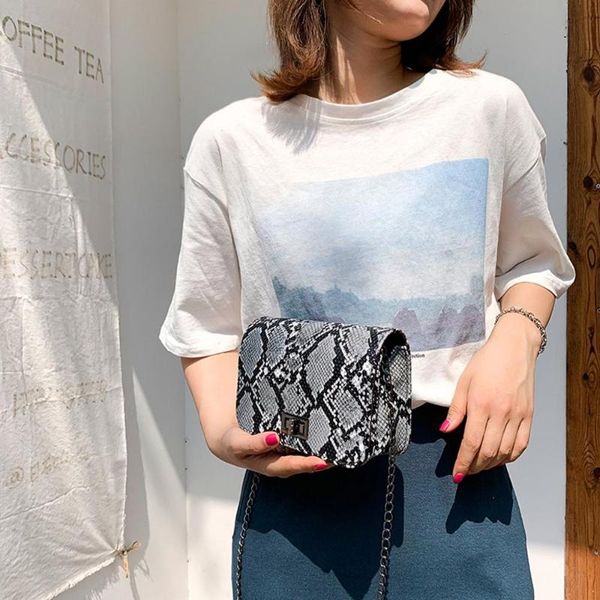 fashion luxury handbags women ladies trend serpentine wild messenger bag snake print shoulder bag square crossbody pack /e
fashion luxury handbags women ladies trend serpentine wild messenger bag snake print shoulder bag square crossbody pack /e