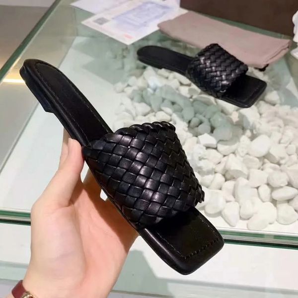 woman slippers sandals flat shoe real leather slides slippers sandals huaraches loafers scuffs for woman eu:35-41 b1402, Black;red
woman slippers sandals flat shoe real leather slides slippers sandals huaraches loafers scuffs for woman eu:35-41 b1402, Black;red