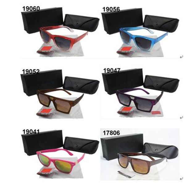classic luxury men sunglasses for women vintage brand designer retro sun glasses styles glasses uv400 protect eyeglasses with cases, White;black
classic luxury men sunglasses for women vintage brand designer retro sun glasses styles glasses uv400 protect eyeglasses with cases, White;black
