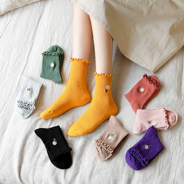 high socks happy women cotton woman sox chrysanthemum colorful thin sock creative ladies soft spring autumn trendy lady meias, Black;white
high socks happy women cotton woman sox chrysanthemum colorful thin sock creative ladies soft spring autumn trendy lady meias, Black;white