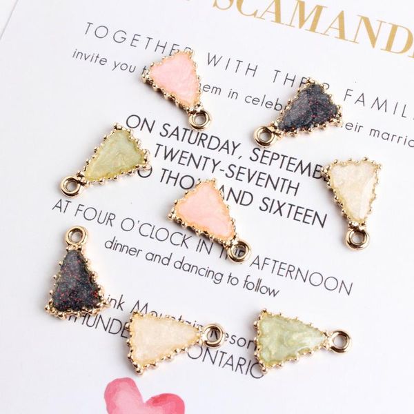 10pcs alloy pearly lace triangle enamel charms diy pendant small dangle charms handmade jewelry for necklace bracelet, Bronze;silver
10pcs alloy pearly lace triangle enamel charms diy pendant small dangle charms handmade jewelry for necklace bracelet, Bronze;silver