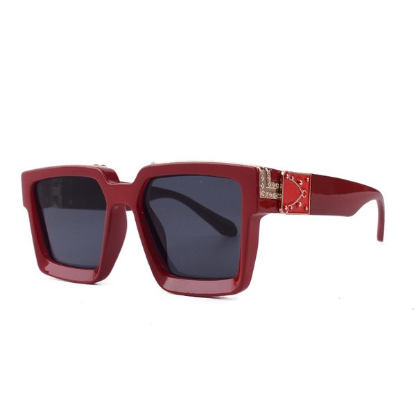 selling sunglasses men european american eyewear street p ins models square sunglasses women drive outdoor uv400 big frame high, White;black
selling sunglasses men european american eyewear street p ins models square sunglasses women drive outdoor uv400 big frame high, White;black