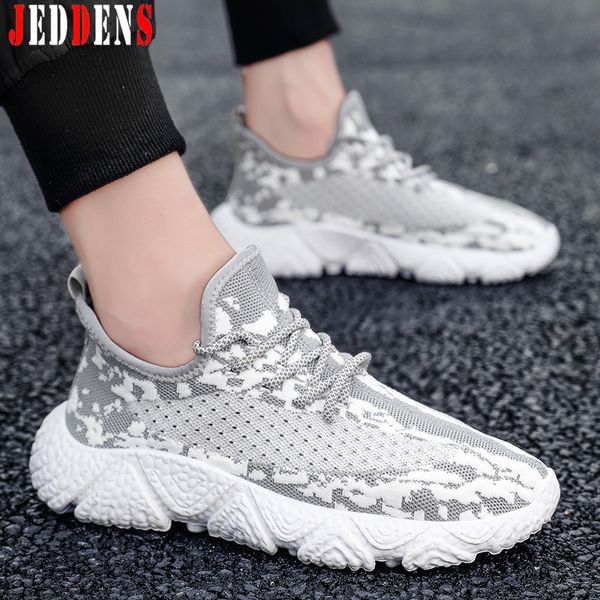 breathable sneakers man comfort low sports shoes lightweight running shoes air mesh outdoor walking footwear 2020 new style q22
breathable sneakers man comfort low sports shoes lightweight running shoes air mesh outdoor walking footwear 2020 new style q22