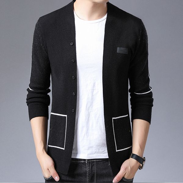 2019 autumn new design men knit cardigan fashion slim korean men's sweater coat male brand sweater 560, White;black
2019 autumn new design men knit cardigan fashion slim korean men's sweater coat male brand sweater 560, White;black
