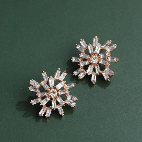 white square crystal stud earrings new korean elegant women heart crystal small earrings girls wedding jewelry accessories, Golden;silver
white square crystal stud earrings new korean elegant women heart crystal small earrings girls wedding jewelry accessories, Golden;silver