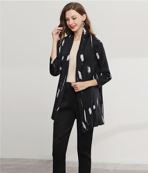 miyake pleated short jacket summer new fashion wild original shirt loose sunscreen shawl female sanzhai, Black;brown
miyake pleated short jacket summer new fashion wild original shirt loose sunscreen shawl female sanzhai, Black;brown