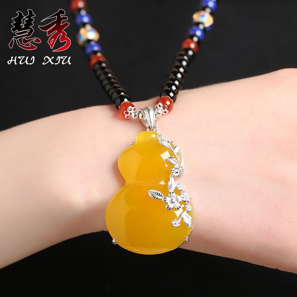genunine yellow chalcedony gourd pendant with 925 silver necklace unique craftsmanship pendants with garnet beads necklaces
genunine yellow chalcedony gourd pendant with 925 silver necklace unique craftsmanship pendants with garnet beads necklaces