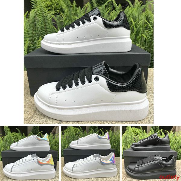 2019 fashion luxury mens designer shoes 3m reflective triple white black snakeskin platform women men casual shoes flat designer sneakers 
2019 fashion luxury mens designer shoes 3m reflective triple white black snakeskin platform women men casual shoes flat designer sneakers