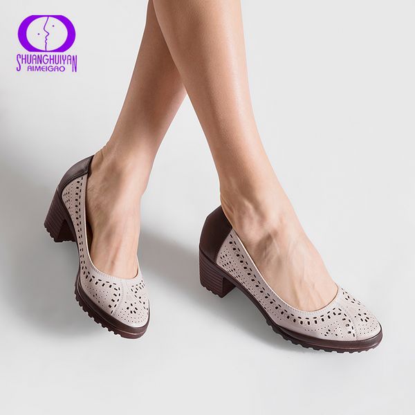 2019 summer style hollow out sandals soft leather women shoes pointed toe high heel sweet woman pumps plus size retro shoes t200111, Black
2019 summer style hollow out sandals soft leather women shoes pointed toe high heel sweet woman pumps plus size retro shoes t200111, Black