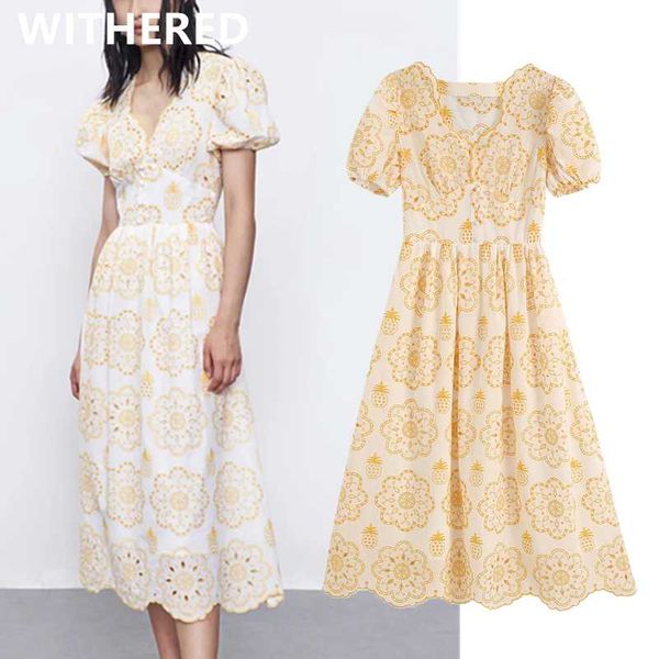 withered england style indie folk vintage embroidery midi summer dress women vestidos de fiesta de noche vestidos party dresses, Black;gray
withered england style indie folk vintage embroidery midi summer dress women vestidos de fiesta de noche vestidos party dresses, Black;gray