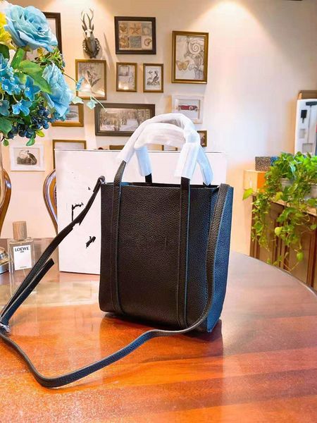 bag female han edition shopping handbag bucket contracted joker single shoulder slope purses handbags women dbags a designer shoulder bag
bag female han edition shopping handbag bucket contracted joker single shoulder slope purses handbags women dbags a designer shoulder bag