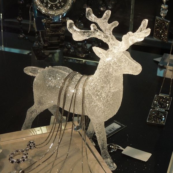 christmas 14x12cm transparent acrylic modem plane style elk shape decorations festival party home decor gifts
christmas 14x12cm transparent acrylic modem plane style elk shape decorations festival party home decor gifts