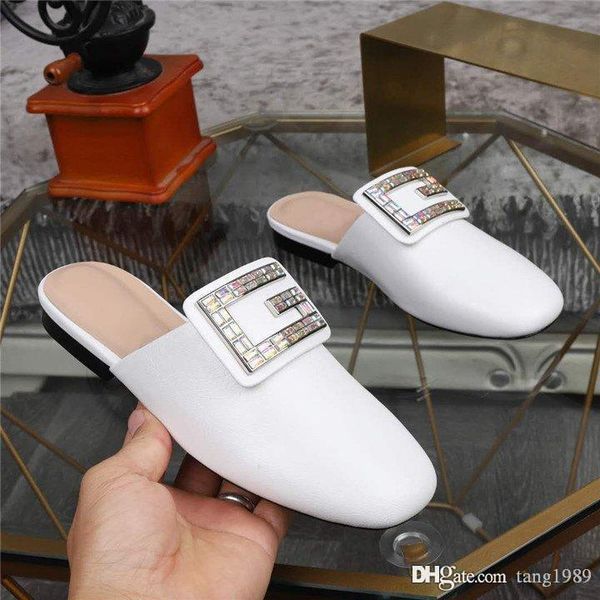 2020 spring and summer new metal square buckle baotou drag a pedal flat bottom casual comfortable wear lazy shoes
2020 spring and summer new metal square buckle baotou drag a pedal flat bottom casual comfortable wear lazy shoes