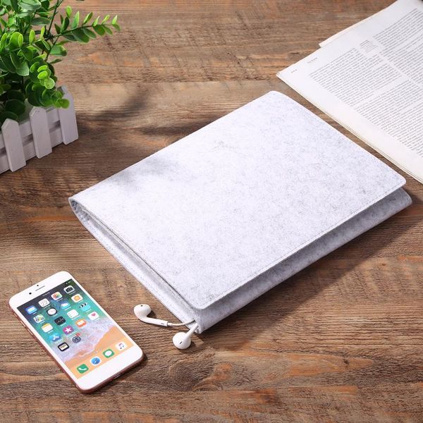 delicate felt bed pocket storage durable smart phone book phone lightweight convenient holder sofa hanging organizer
delicate felt bed pocket storage durable smart phone book phone lightweight convenient holder sofa hanging organizer