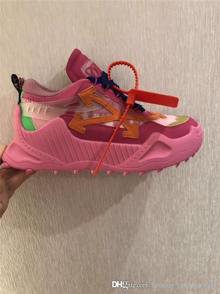 Последний запуск Новый стиль в осенне-зимнем стиле. Пара в розовых туфлях для пап.
Последний запуск Новый стиль в осенне-зимнем стиле. Пара в розовых туфлях для пап.