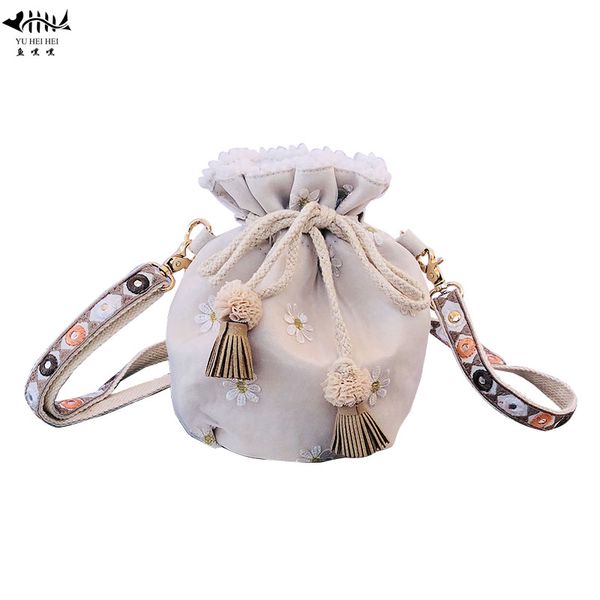new boho bohemian bags women fringe tassel small messenger bags lace flower embroidery shoulder crossbody bag women's handbags
new boho bohemian bags women fringe tassel small messenger bags lace flower embroidery shoulder crossbody bag women's handbags