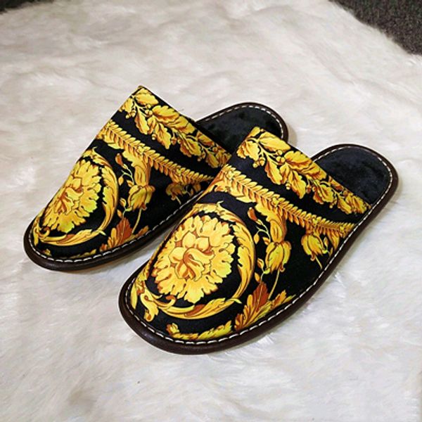 classic style royal fashion velvet slippers for home european vers baroque luxury medusa brand bedroom shoes high end interiors, Black
classic style royal fashion velvet slippers for home european vers baroque luxury medusa brand bedroom shoes high end interiors, Black