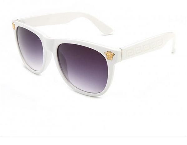 2020 fashion e fashion retro metal sunglasses round sun glasses eyewear for man woman gold black glass lenses with better cases box
2020 fashion e fashion retro metal sunglasses round sun glasses eyewear for man woman gold black glass lenses with better cases box