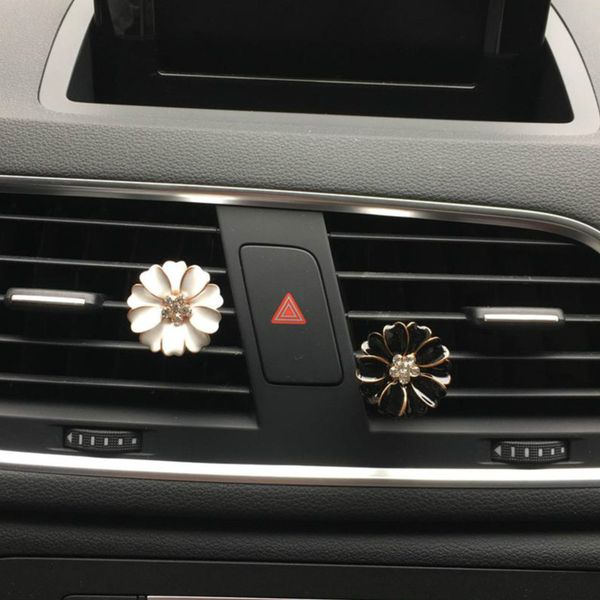 little daisy car perfume car vehicle air conditioning outlet in addition to smell perfume clip jushi accessories car-styling
little daisy car perfume car vehicle air conditioning outlet in addition to smell perfume clip jushi accessories car-styling