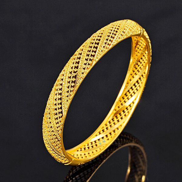 ethnic style gold-plated wave pattern bracelet for women exquisite brass female bracelet fashion women jewelry pendant gift, Black
ethnic style gold-plated wave pattern bracelet for women exquisite brass female bracelet fashion women jewelry pendant gift, Black