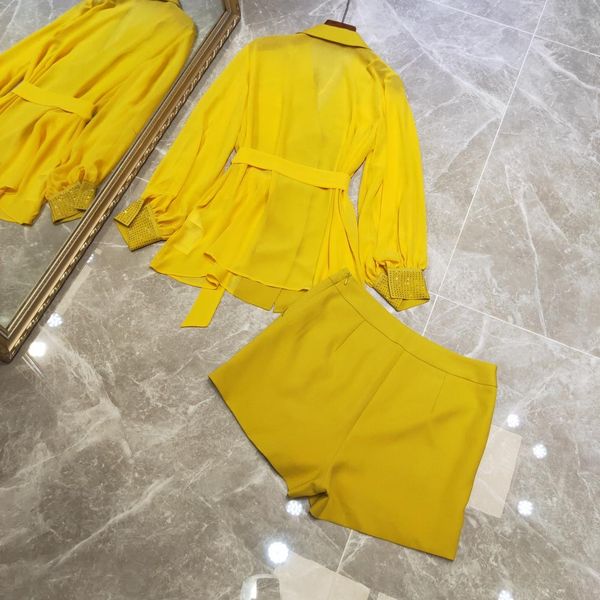 milan runway 2019 white/yellow shirts and shorts designer lapel neck long sleeves crystals pockets women's sets womens 828929
milan runway 2019 white/yellow shirts and shorts designer lapel neck long sleeves crystals pockets women's sets womens 828929