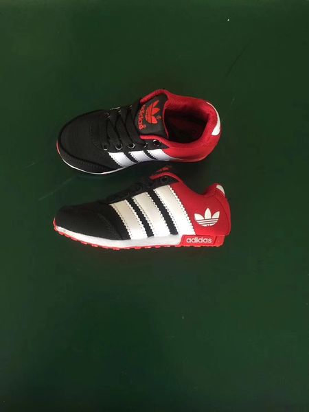 Brand Designer sneakers Lace-up Classic Casual grils Shoes Suede boys Sneakers Outdoor A Lightweight kids Walking Hiking RUNning Shoes25-35
Brand Designer sneakers Lace-up Classic Casual grils Shoes Suede boys Sneakers Outdoor A Lightweight kids Walking Hiking RUNning Shoes25-35