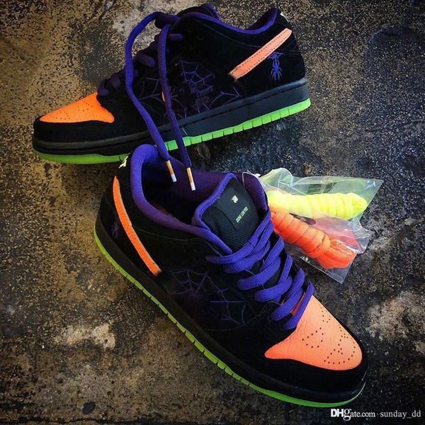 authentic sb dunk low night of mischief black total orange-court purple-volt halloween running shoes for men sports sneakers with box
authentic sb dunk low night of mischief black total orange-court purple-volt halloween running shoes for men sports sneakers with box