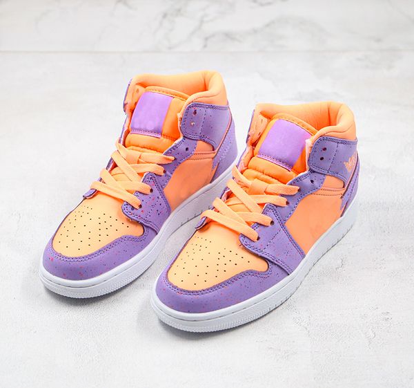 new 1 mid 1s basketball shoes designer 1s shoes men women pink purple oxford cloth splash ink 1s sports sneakers size 36-43, White;red
new 1 mid 1s basketball shoes designer 1s shoes men women pink purple oxford cloth splash ink 1s sports sneakers size 36-43, White;red