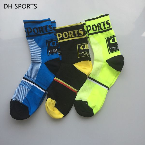 6 color dh sport professional mountain bike cycling outdoor sport socks protect feet breathable wicking socks men bicycle, Black
6 color dh sport professional mountain bike cycling outdoor sport socks protect feet breathable wicking socks men bicycle, Black
