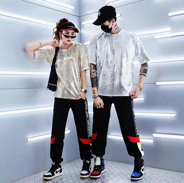 дизайнер 2020 новый случайный sweatpants хип-хоп костюм для пары летних с короткими рукавами мужские и женские из двух частей костюмов, Gray
дизайнер 2020 новый случайный sweatpants хип-хоп костюм для пары летних с короткими рукавами мужские и женские из двух частей костюмов, Gray