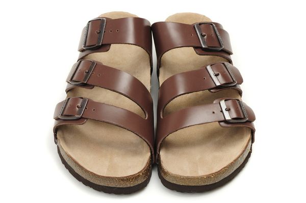 famous brand arizona flat sandals men's women casual shoes female three buckle summer slipper genuine leather slippers with orignal box, Black
famous brand arizona flat sandals men's women casual shoes female three buckle summer slipper genuine leather slippers with orignal box, Black