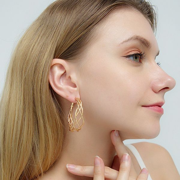 2019 simple fashion women jewelry gold silver hollow out round circle hoop earrings for women girls party elegant jewelry gifts, Golden;silver
2019 simple fashion women jewelry gold silver hollow out round circle hoop earrings for women girls party elegant jewelry gifts, Golden;silver