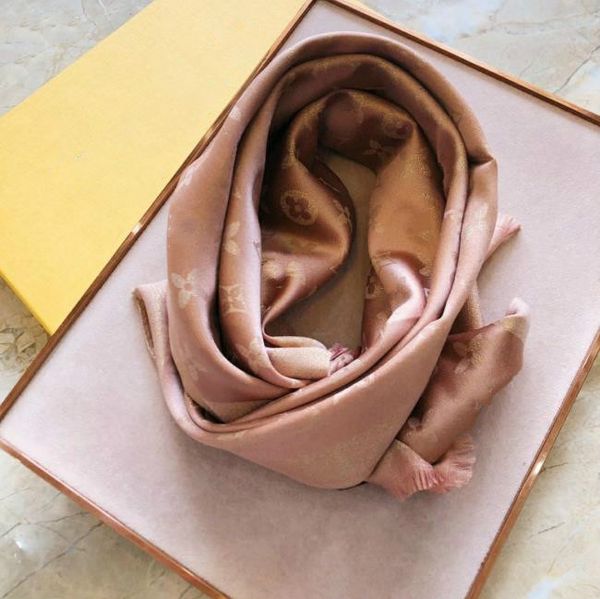autumn and winter new men's and women's silk cotton scarf high-end classic fashion women's scarf delivery, Blue;gray
autumn and winter new men's and women's silk cotton scarf high-end classic fashion women's scarf delivery, Blue;gray