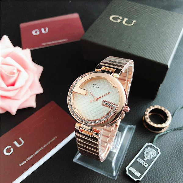 in 2019 the new 35.2mm movement watches with box men's and women's leisure fashion quartz watch, Slivery;black
in 2019 the new 35.2mm movement watches with box men's and women's leisure fashion quartz watch, Slivery;black