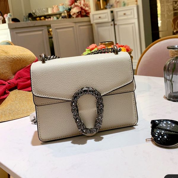 мода горячие продажи топ дизайнер роскошные женщины сумки на ремне сумки crossbody сумка сумки высокое качество кожи повседневный пакет mini
мода горячие продажи топ дизайнер роскошные женщины сумки на ремне сумки crossbody сумка сумки высокое качество кожи повседневный пакет mini