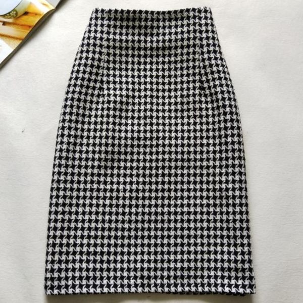 new 2019 autumn winter skirts women high waist woolen skirt office lady package hip houndstooth skirt, Black 
new 2019 autumn winter skirts women high waist woolen skirt office lady package hip houndstooth skirt, Black