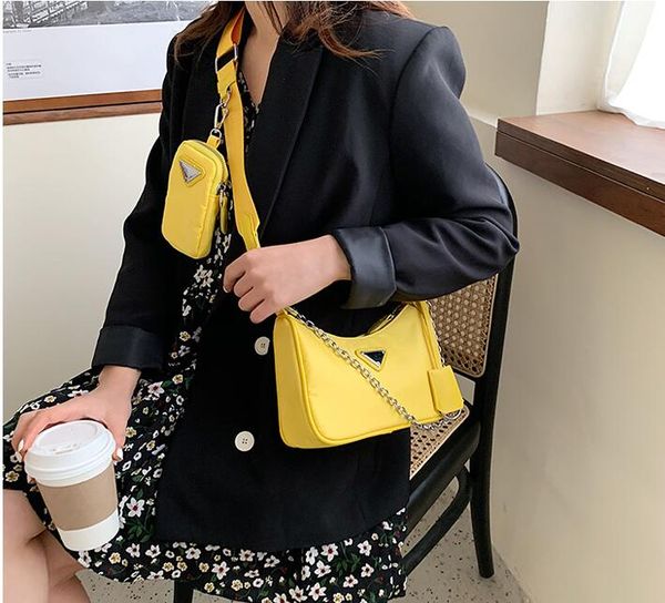 2020 reedition designers womens luxury handbags hobo purses lady handbag crossbody shoulder channel totes fashion luxury
2020 reedition designers womens luxury handbags hobo purses lady handbag crossbody shoulder channel totes fashion luxury