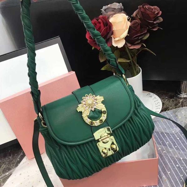 2019 Hot MUMU Brand Designer Women Handbags Luxury Shoulder Small Bags Fashion Totes Handbag New Style Famous MieMie Evening Bags Purse
2019 Hot MUMU Brand Designer Women Handbags Luxury Shoulder Small Bags Fashion Totes Handbag New Style Famous MieMie Evening Bags Purse