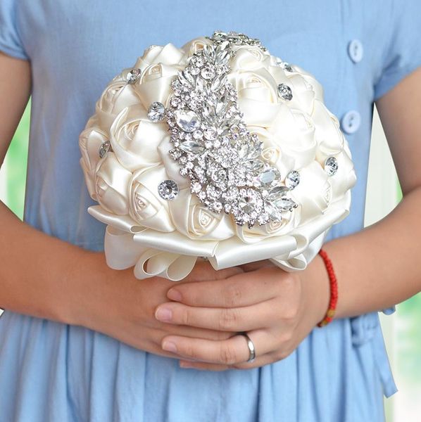 crystal wedding flowers bouquet accessories bridesmaid artificial satin bridal wedding flowers 
crystal wedding flowers bouquet accessories bridesmaid artificial satin bridal wedding flowers