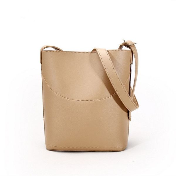 2020 new europe and america bag fashion women's bag shoulder women's bucket handbag
2020 new europe and america bag fashion women's bag shoulder women's bucket handbag