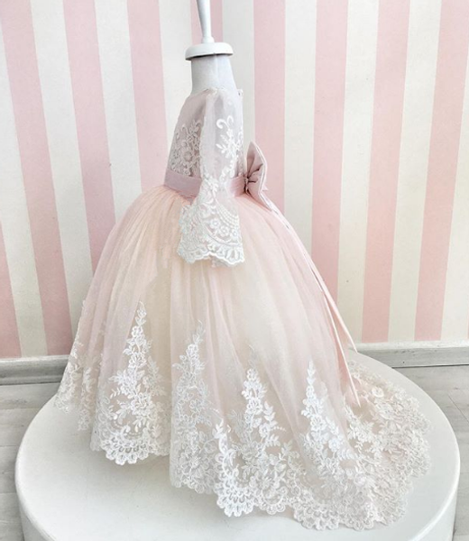 long sleeve ivory lace flower girls dresses ball gowns princess long sleeve first communication big party white dress vintage, Red;yellow
long sleeve ivory lace flower girls dresses ball gowns princess long sleeve first communication big party white dress vintage, Red;yellow