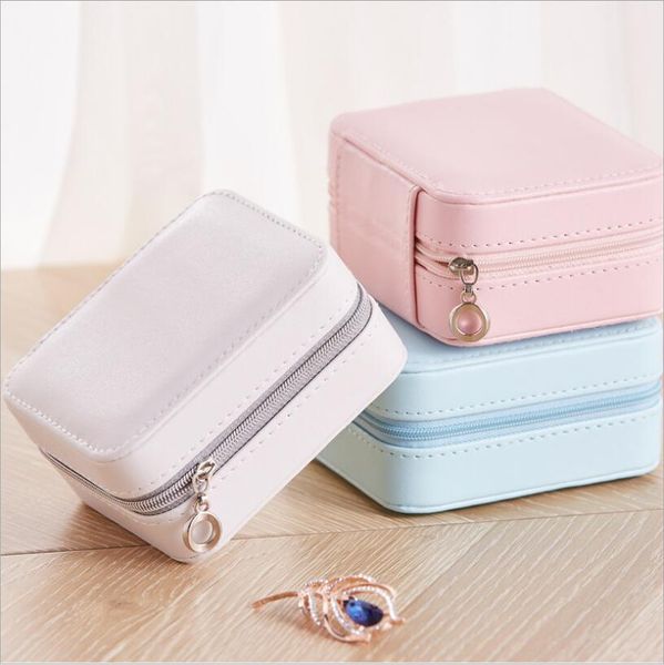 leather velvet jewelry boxes earrings rings storage case portable three layers mirror travel jewellery organizer bag korean wholesale, Black;white
leather velvet jewelry boxes earrings rings storage case portable three layers mirror travel jewellery organizer bag korean wholesale, Black;white