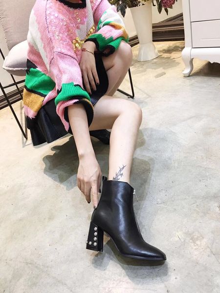 designer luxury boot martin desert boot flamingos love arrow medal 100% genuine leather coarse non-slip winter shoes fgc19082410, Black
designer luxury boot martin desert boot flamingos love arrow medal 100% genuine leather coarse non-slip winter shoes fgc19082410, Black