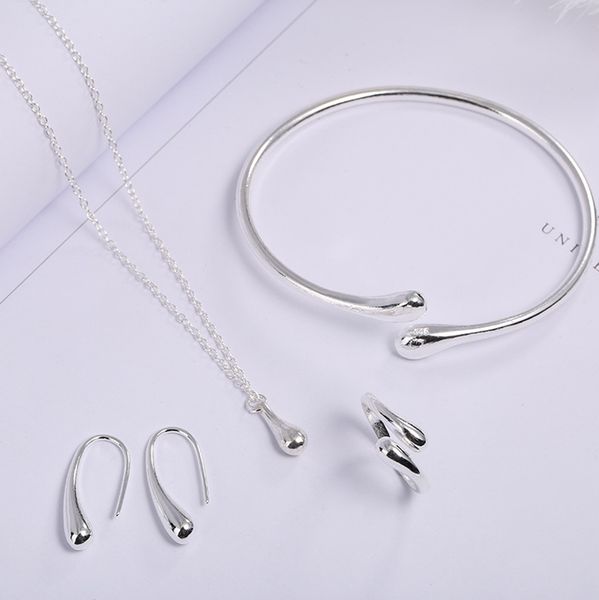 s925 sterling silver necklace bracelet earring jewerly set high-quality five-wire beads new ladies wedding jewelry party gift for ladys, Black
s925 sterling silver necklace bracelet earring jewerly set high-quality five-wire beads new ladies wedding jewelry party gift for ladys, Black