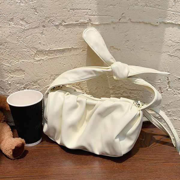 fashion pleated cloud bags for women 2020 pu leather women's handbags high-quality designer shoulder messenger bags
fashion pleated cloud bags for women 2020 pu leather women's handbags high-quality designer shoulder messenger bags