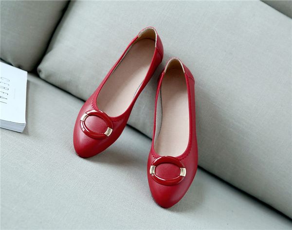 women flats genuine leather slip on loafers flat heel casual flats spring autumn point toe metal decoration boat shoes, Black
women flats genuine leather slip on loafers flat heel casual flats spring autumn point toe metal decoration boat shoes, Black