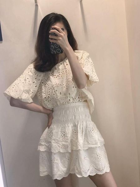 traf 2020 new european-american style women's round neck lantern, sleeve hollow embroidery, elastic skirt, blouse and shirt, White
traf 2020 new european-american style women's round neck lantern, sleeve hollow embroidery, elastic skirt, blouse and shirt, White