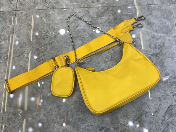 2005 deisigner nylon shoulder bag for women chest pack lady tote chains handbags presbyopic purse messenger bag designer handbags wholesale
2005 deisigner nylon shoulder bag for women chest pack lady tote chains handbags presbyopic purse messenger bag designer handbags wholesale