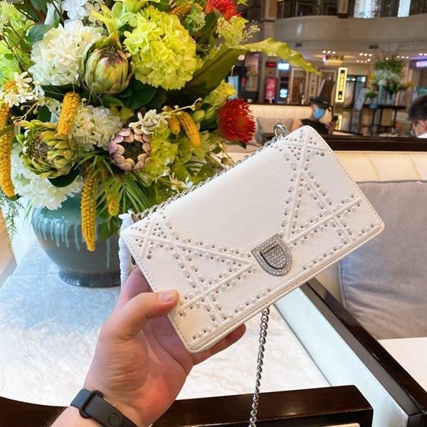 selling designer brand leather handbag patent leather handbags shoulder women totes crossbody lady hand bag
selling designer brand leather handbag patent leather handbags shoulder women totes crossbody lady hand bag